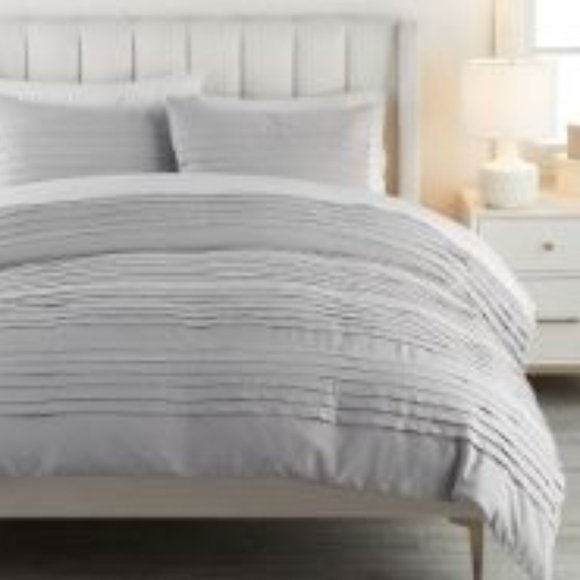 Pottery Barn Teen Pretty Pleats Duvet Cover & Sham (Twin/Twin XL) Light Gray - Picture 1 of 4